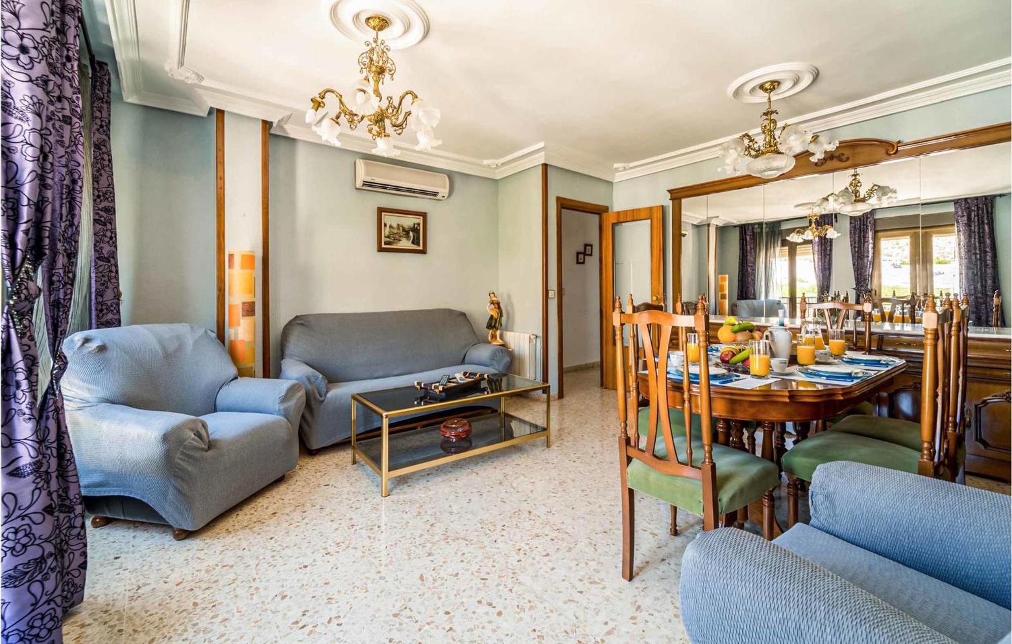 3 Bedroom Cozy Apartment In Pegalajar 外观 照片
